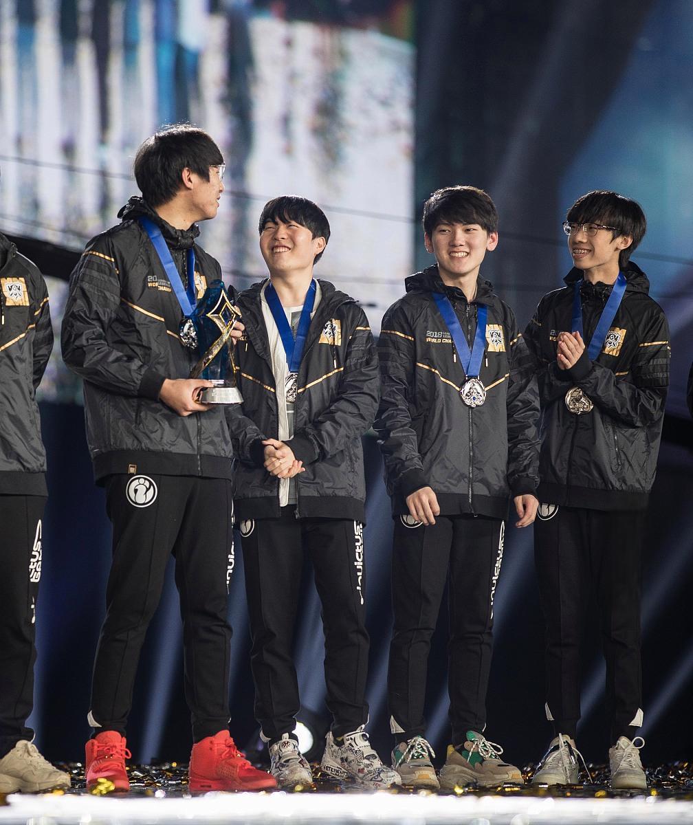 包含s9lol全球总决赛中国队伍的词条