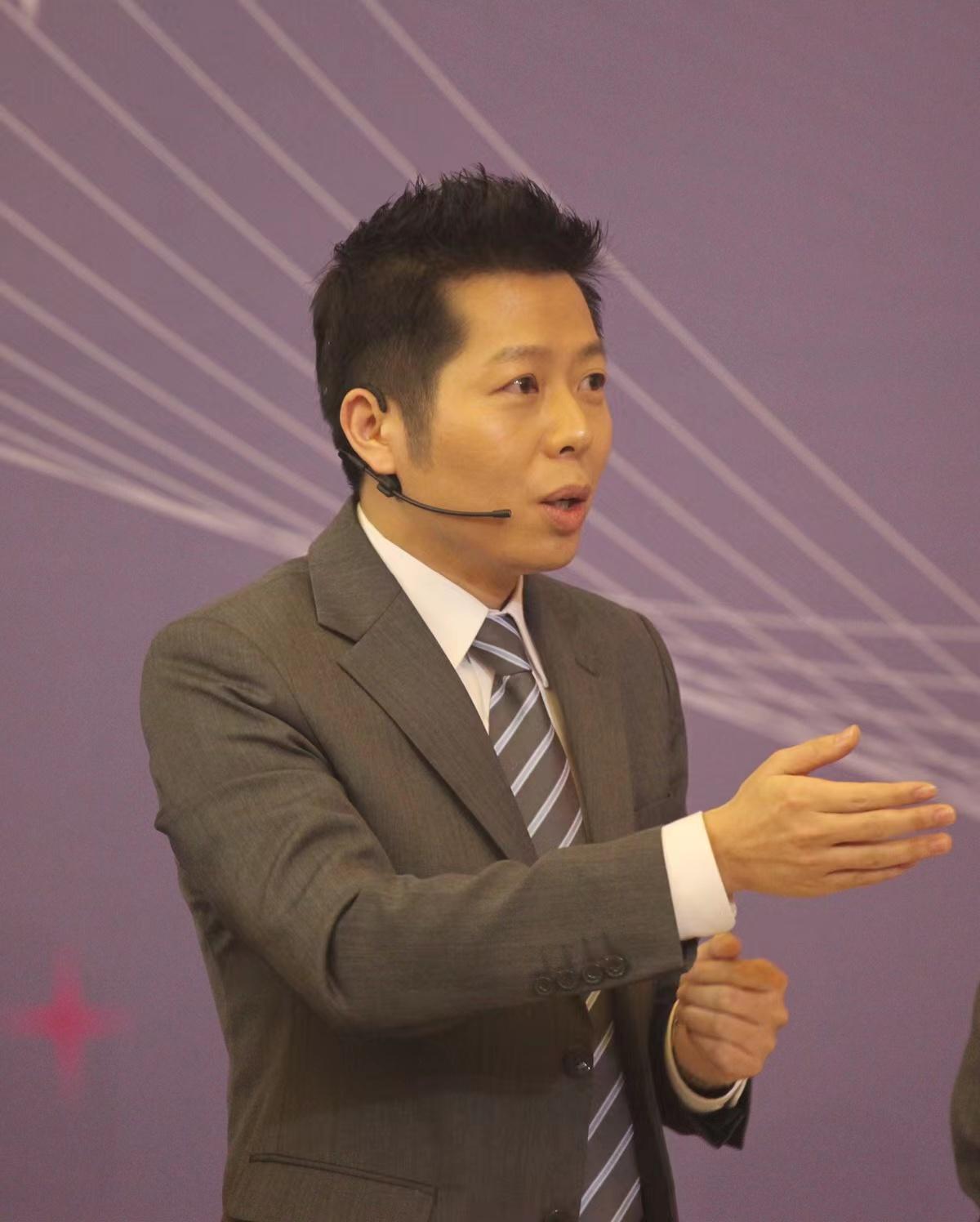 全球总决赛马老师是谁(全球总决赛马老师是谁啊)